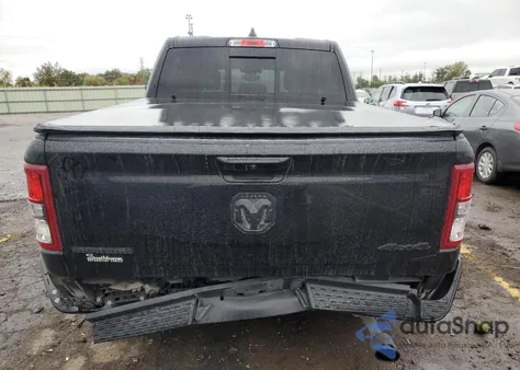 2021 Ram 1500 Big Horn/Lone Star z USA, uszkodzony, nr VIN 1C6SRFFT5MN648761